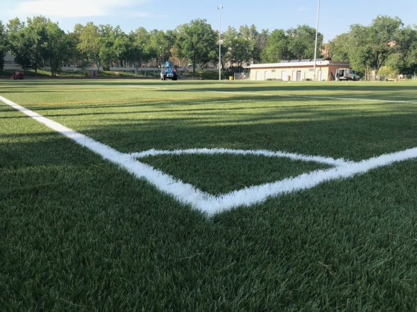 Nuevo campo de fútbol con césped artificial COMPOGRASS en Madrid