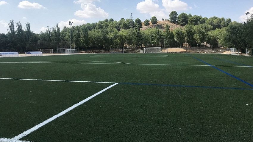 Nuevo campo de fútbol con césped artificial COMPOGRASS en Valdemoro (Madrid)