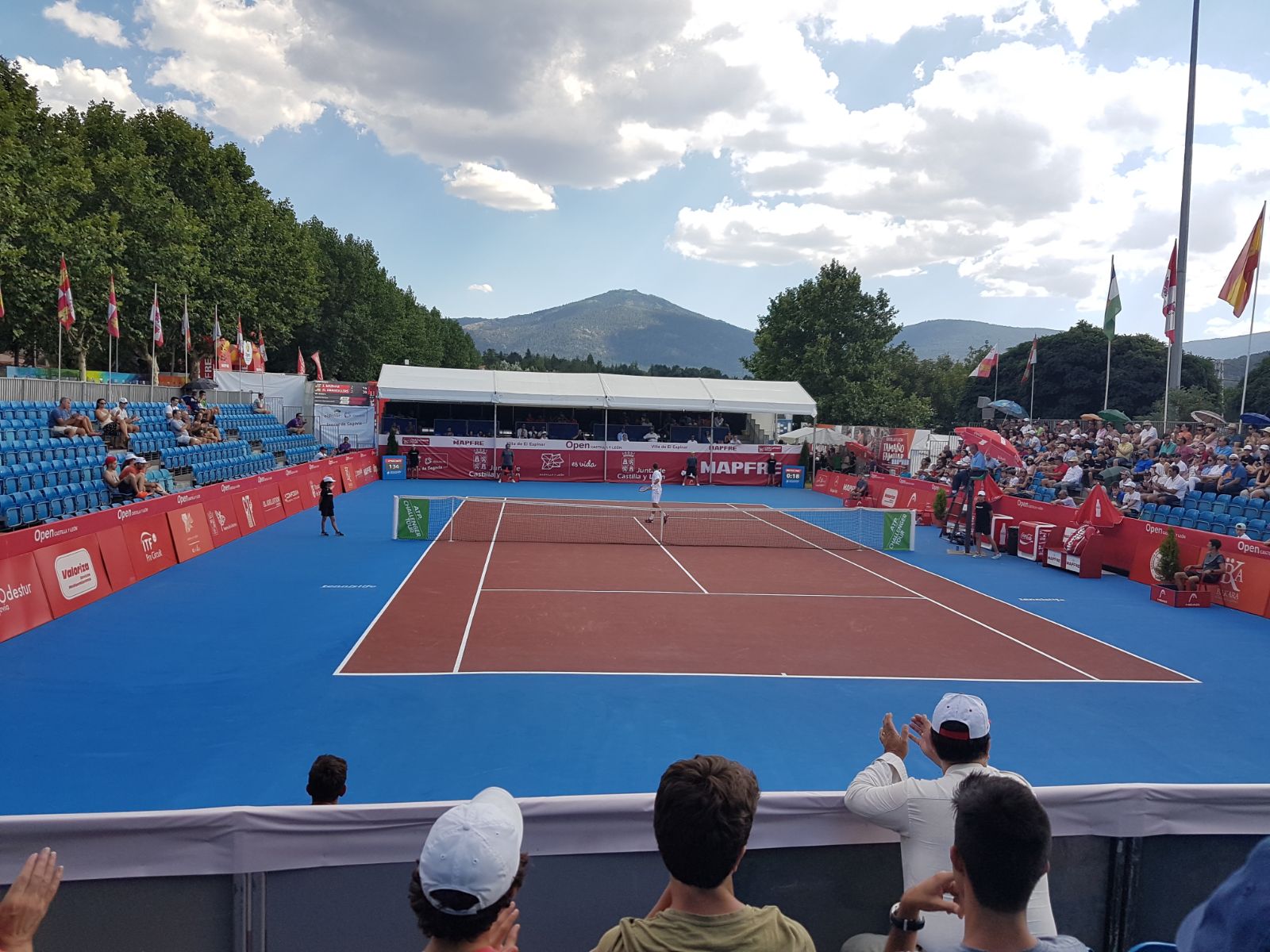 Composan con el Tenis